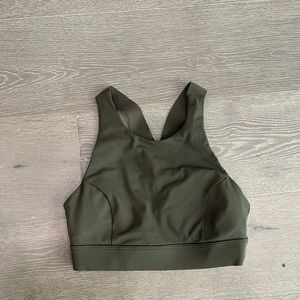 Lululemon high neck sports bra